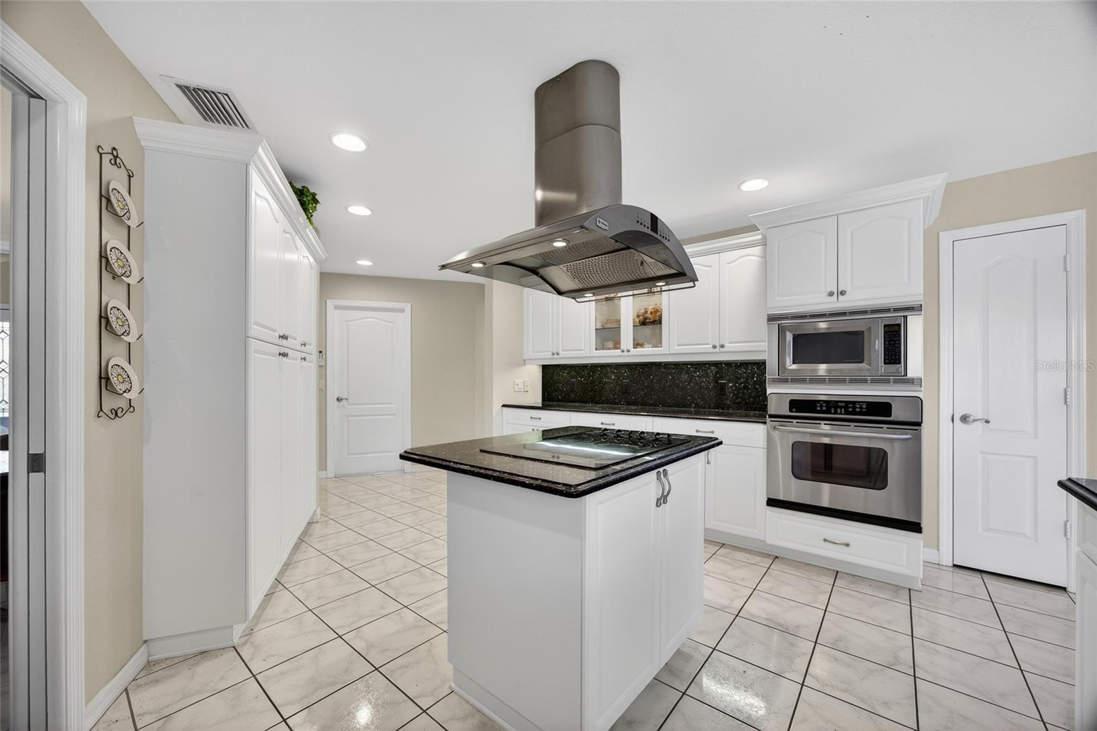 Image 13 of 43 For 4075 Turtle Dove Circle