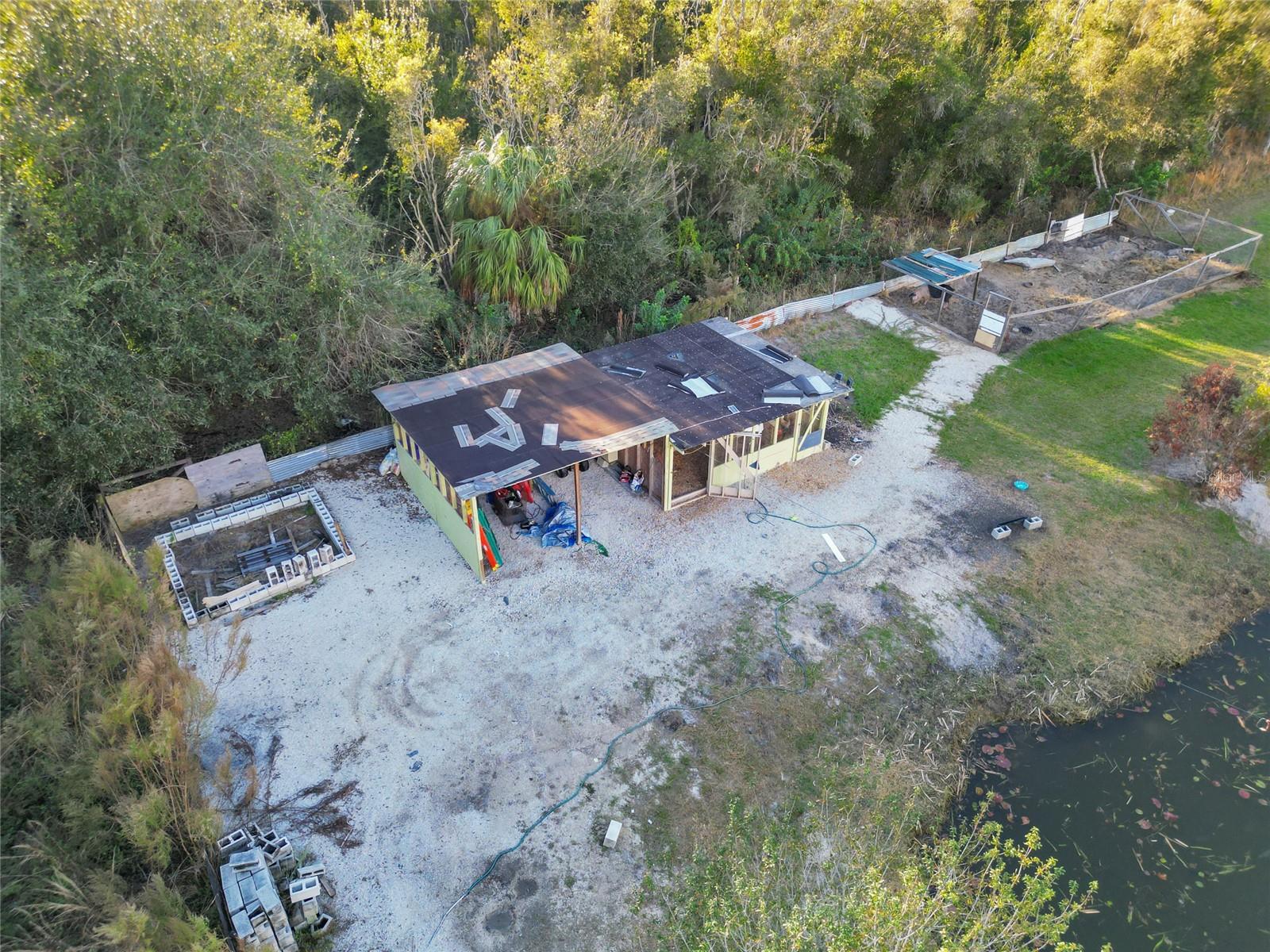 Image 18 of 47 For 16095 Aralia Drive