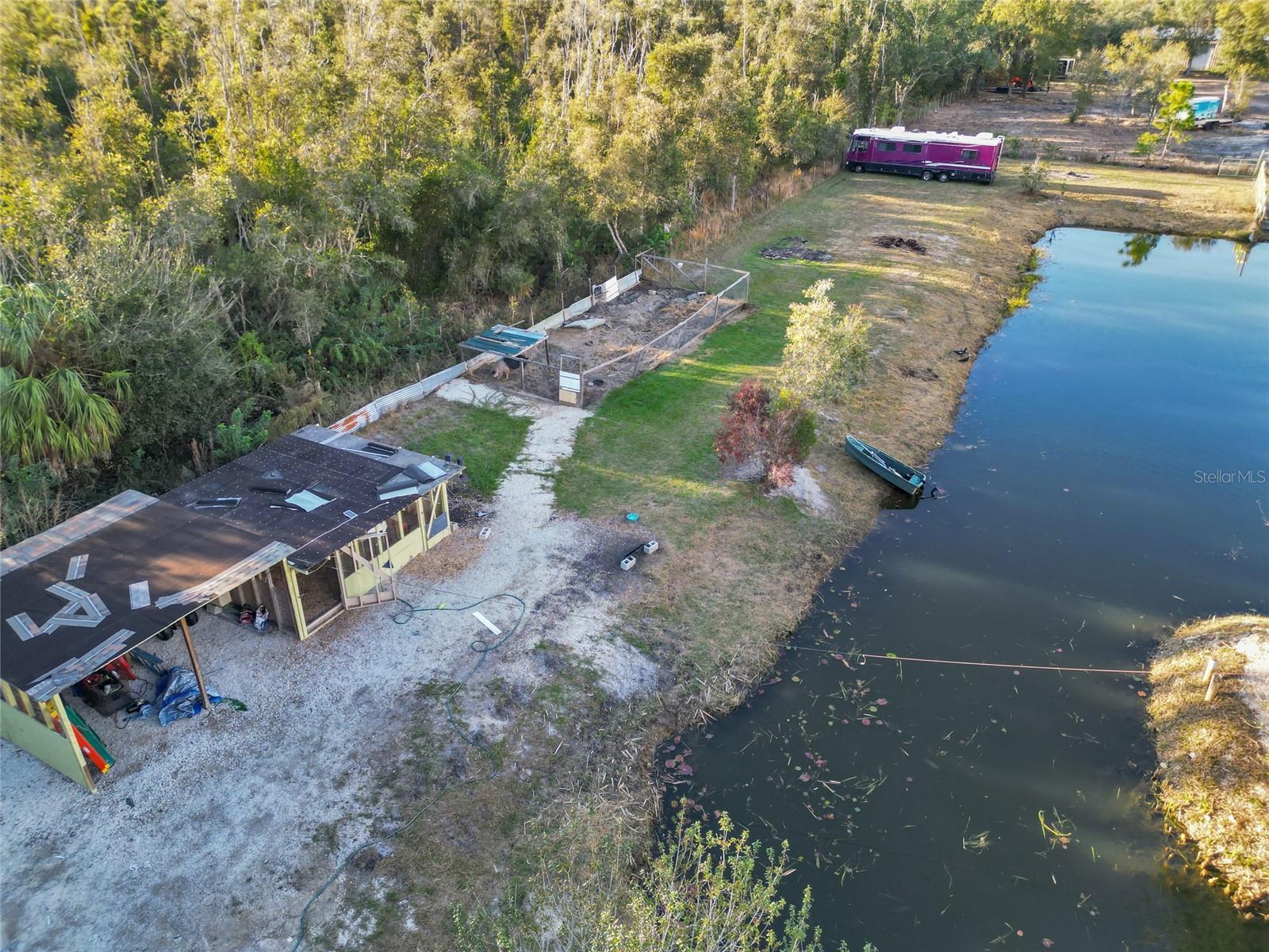 Image 19 of 47 For 16095 Aralia Drive