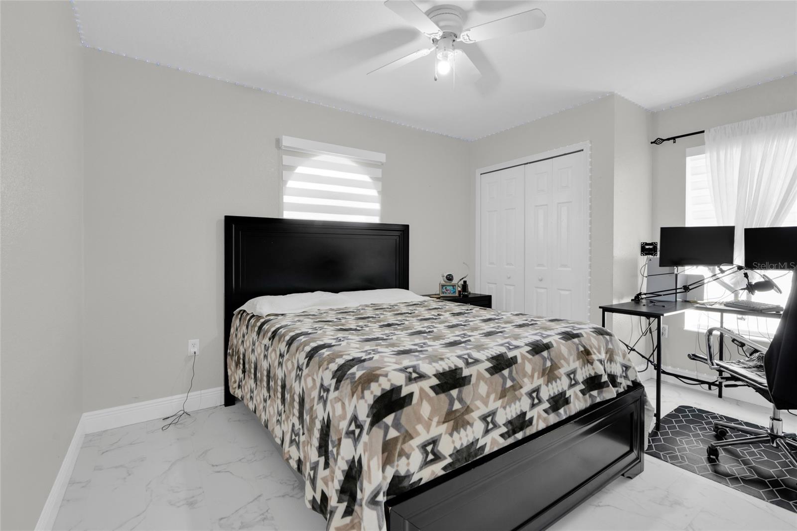 Image 22 of 47 For 16095 Aralia Drive