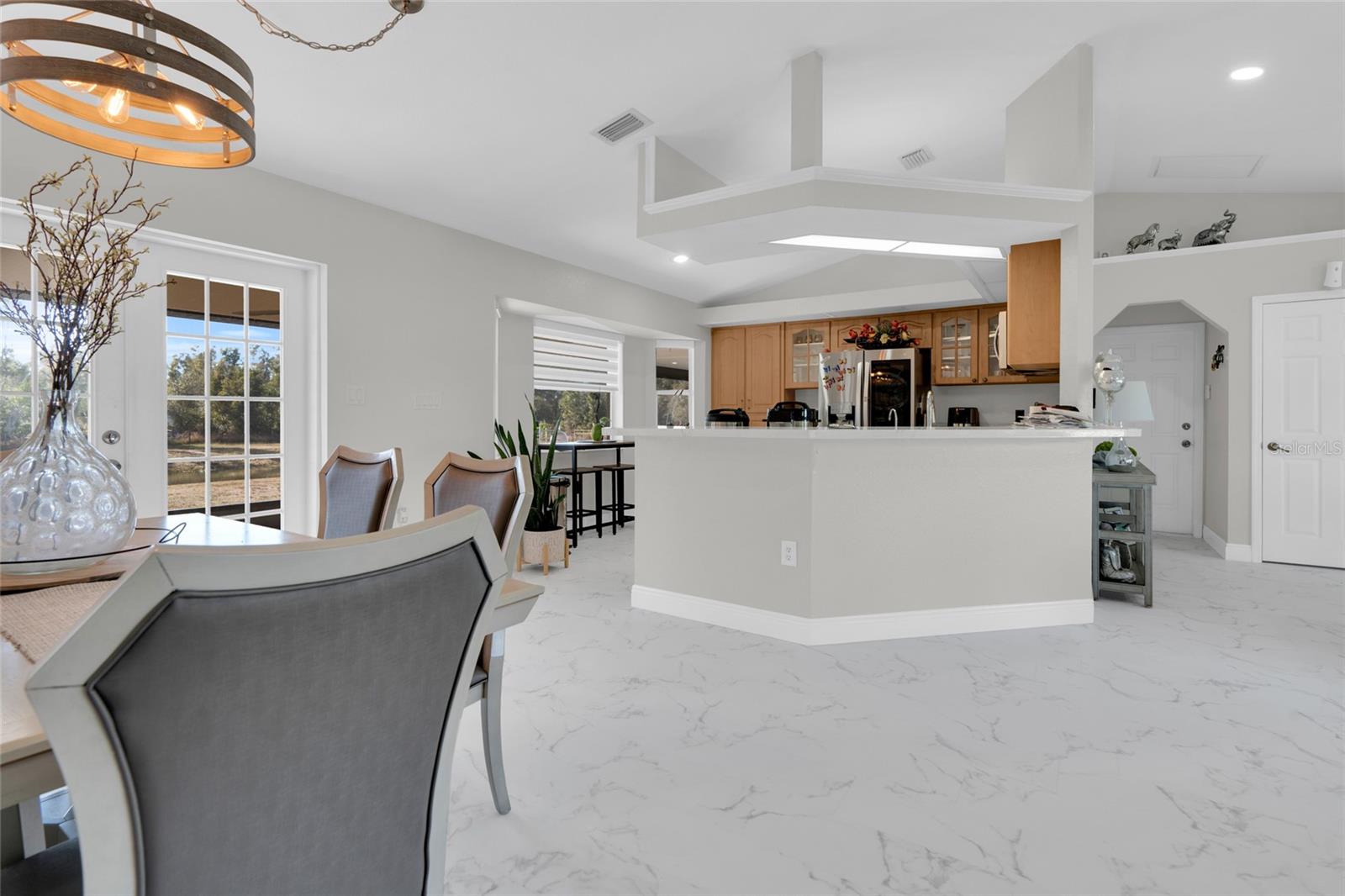 Image 38 of 47 For 16095 Aralia Drive