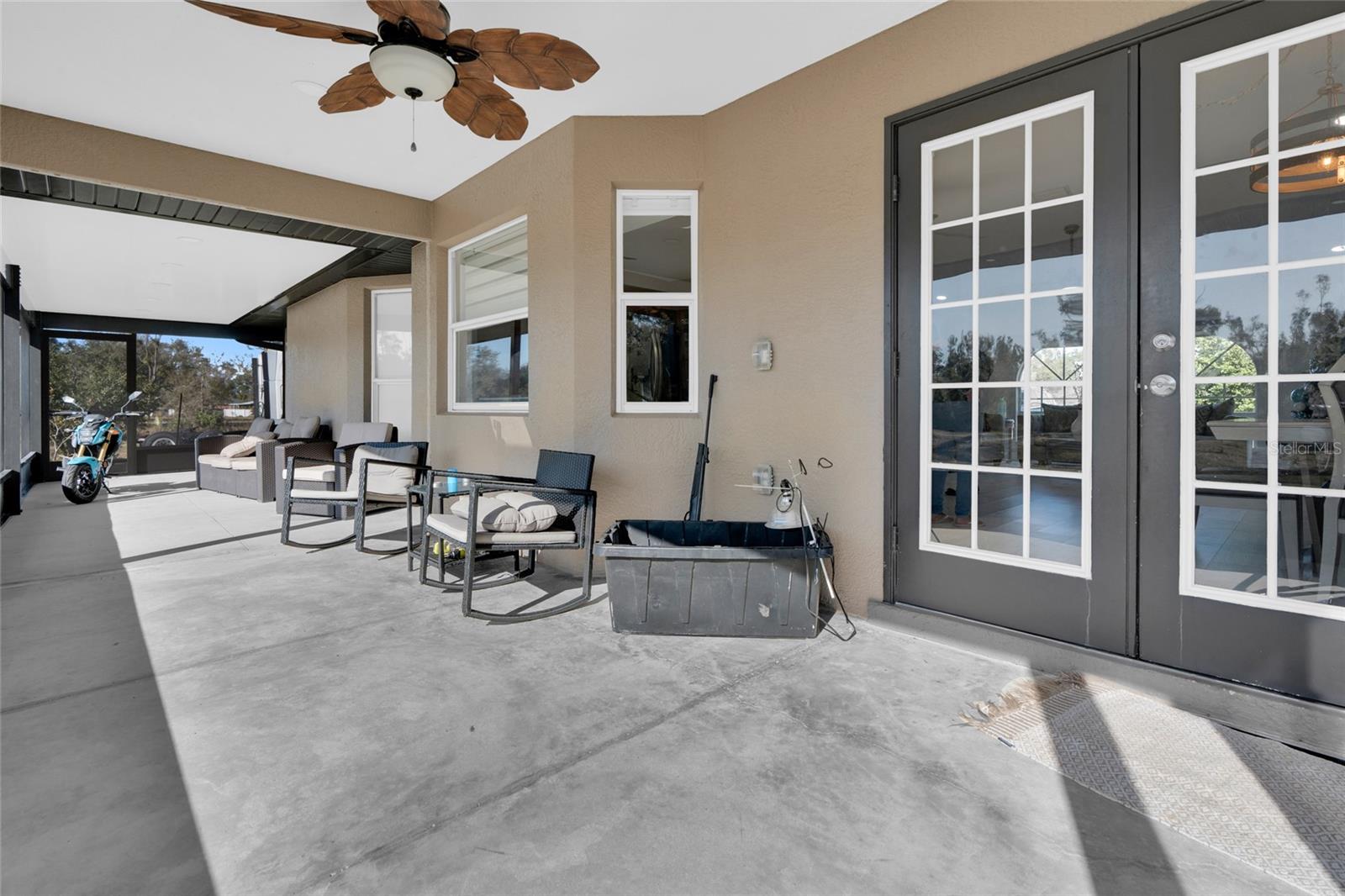 Image 40 of 47 For 16095 Aralia Drive