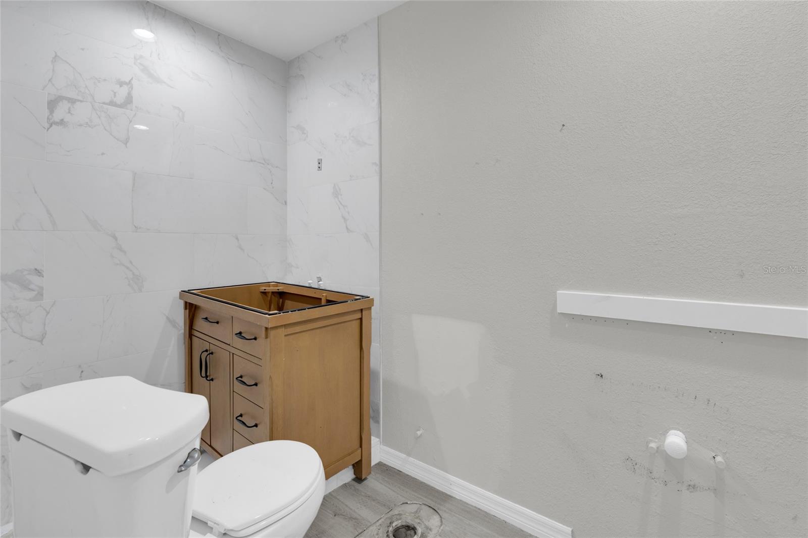 Image 44 of 47 For 16095 Aralia Drive