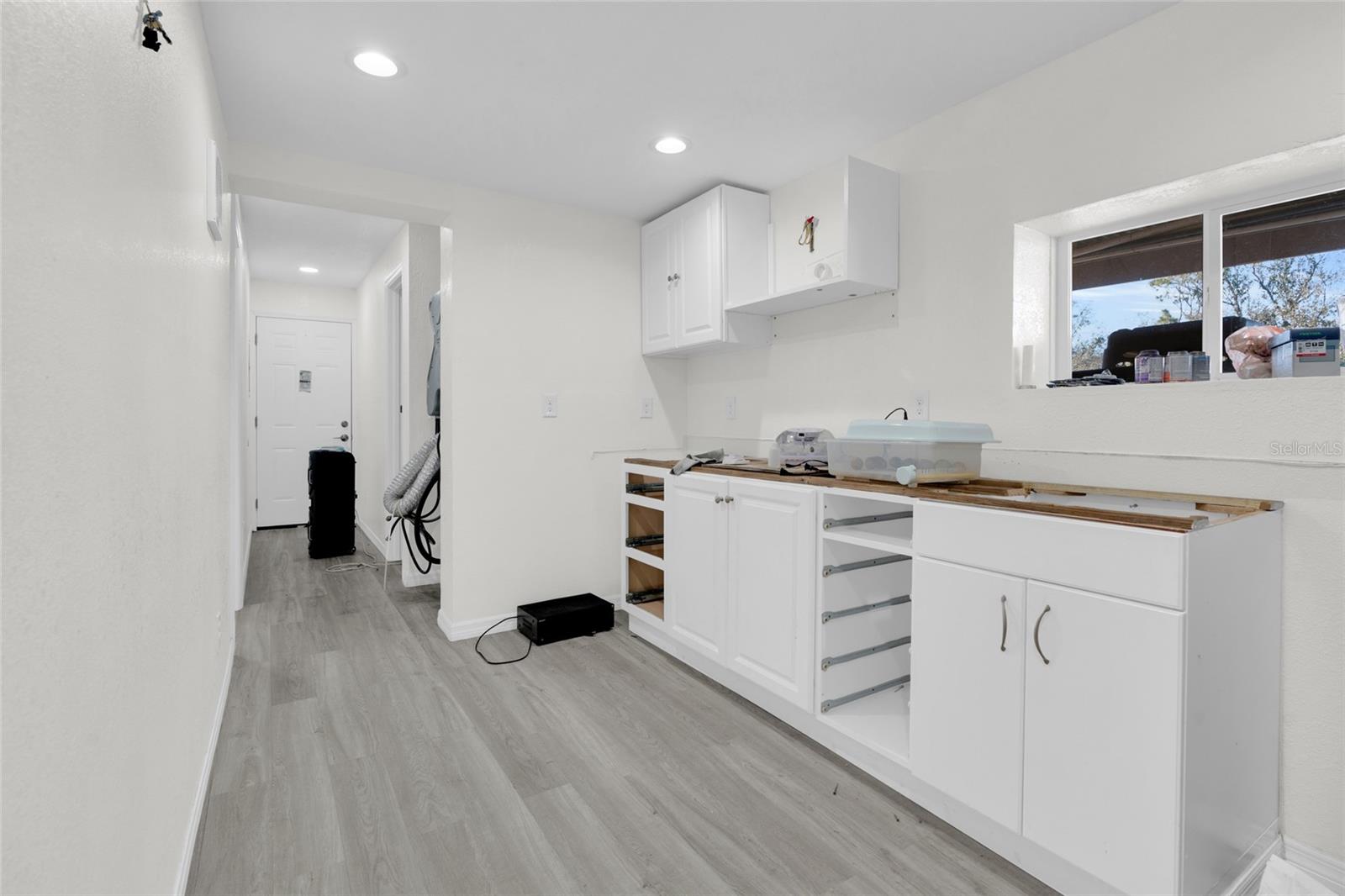 Image 46 of 47 For 16095 Aralia Drive