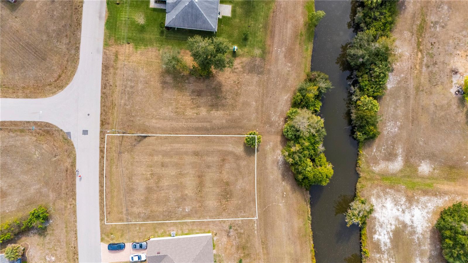 Image 3 of 17 For 395 San Cristobal Avenue