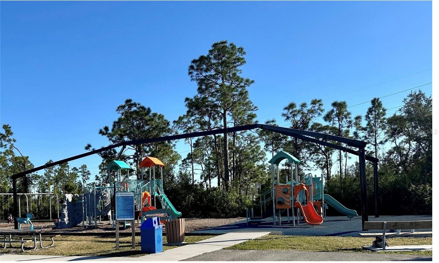 Listing photo id 10 for 403 & 395 San Cristobal