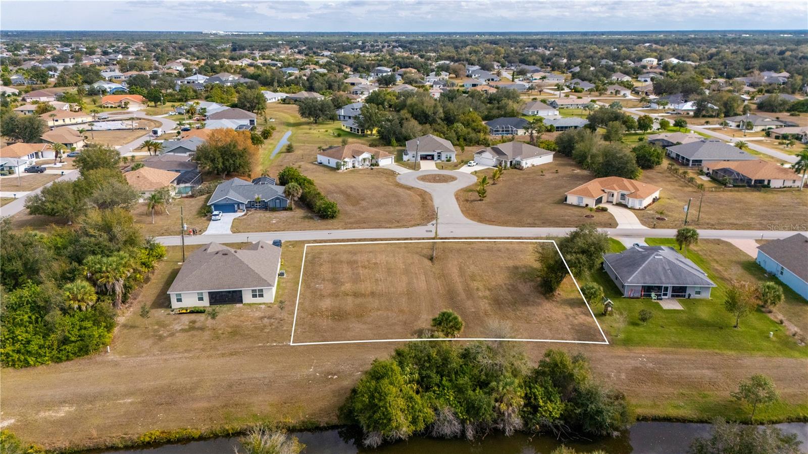 Listing photo id 6 for 403 & 395 San Cristobal