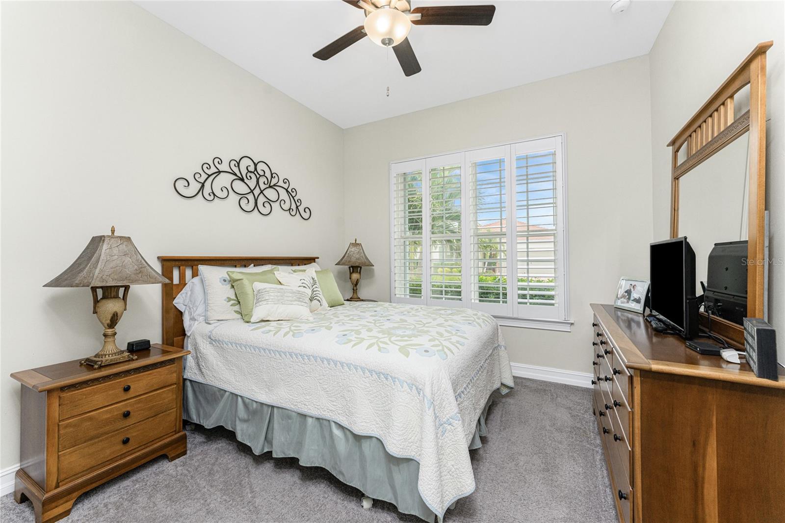 Image 34 of 98 For 24407 Riverfront Drive