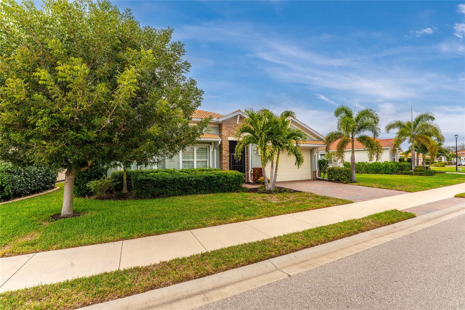 Image 50 of 98 For 24407 Riverfront Drive