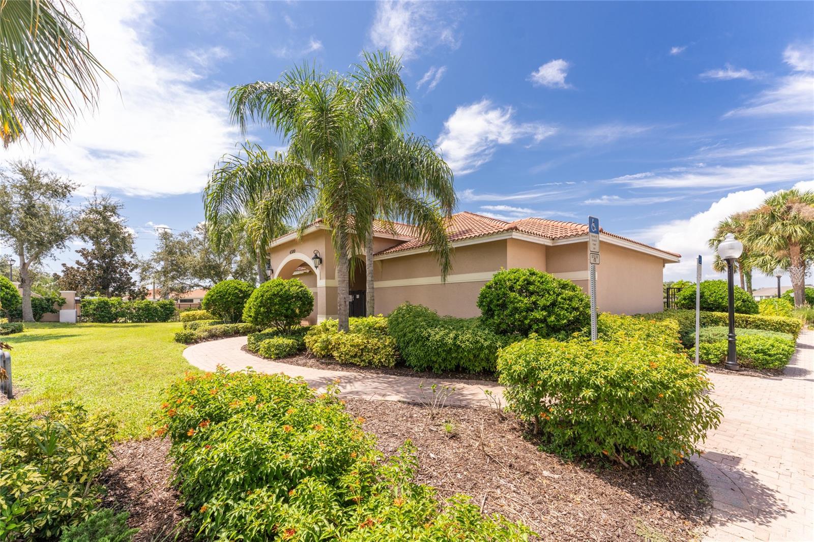 Image 72 of 98 For 24407 Riverfront Drive