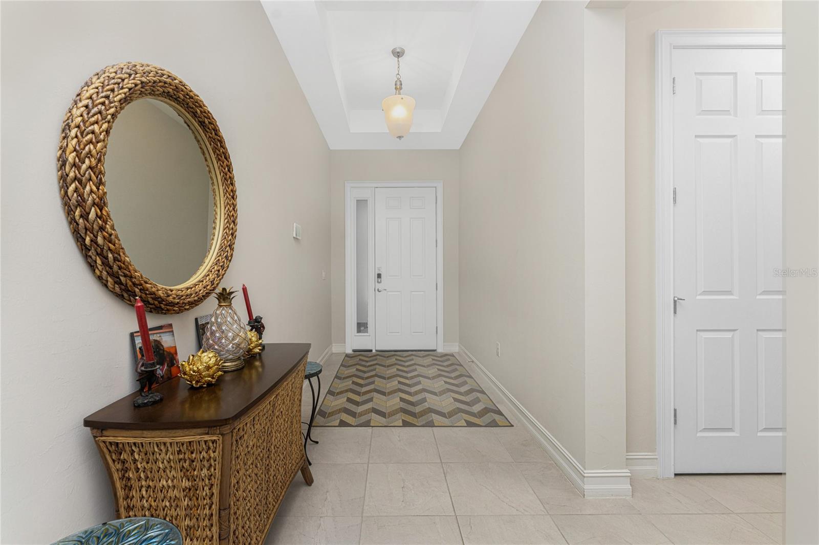 Image 8 of 98 For 24407 Riverfront Drive