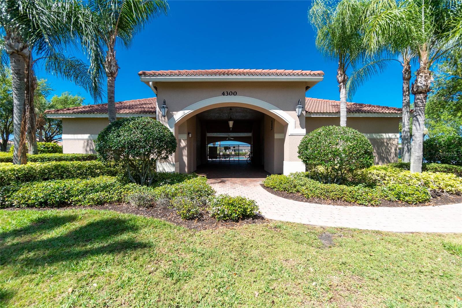 Image 81 of 98 For 24407 Riverfront Drive