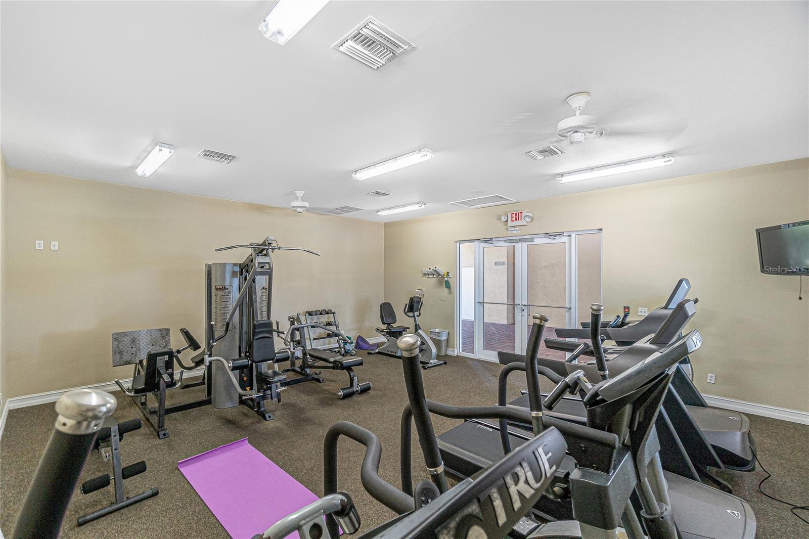 Image 95 of 98 For 24407 Riverfront Drive