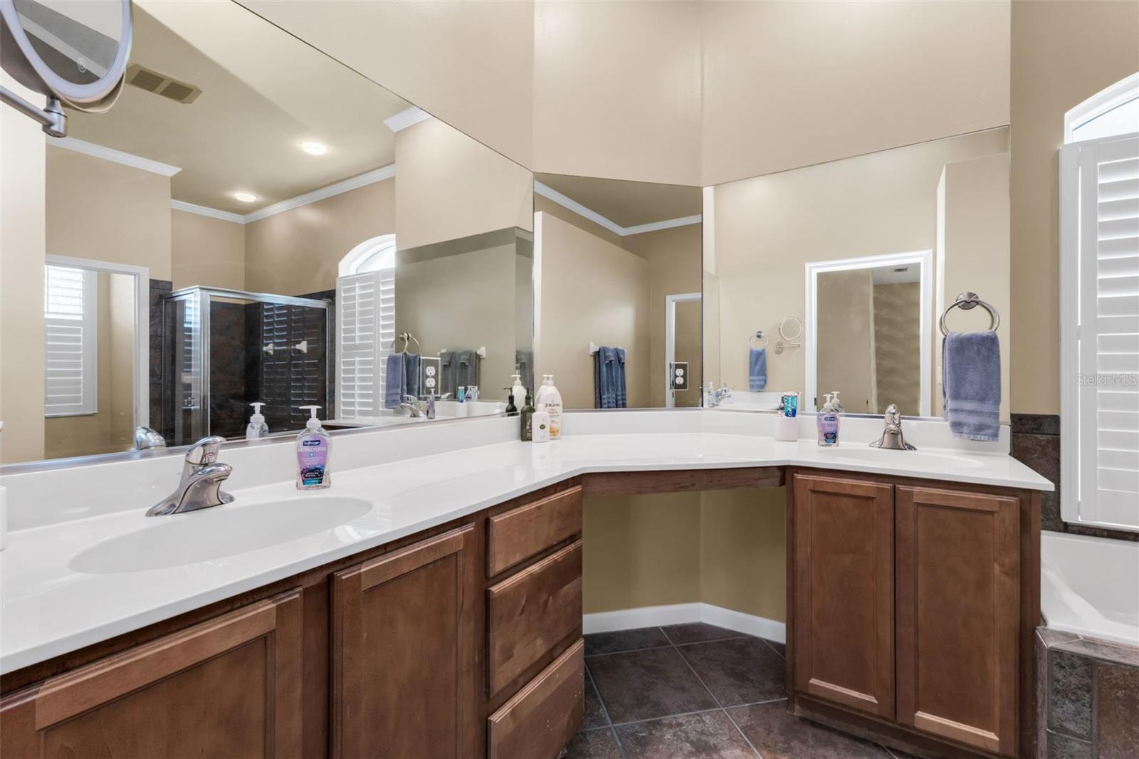 Image 14 of 86 For 13752 Long Lake Lane