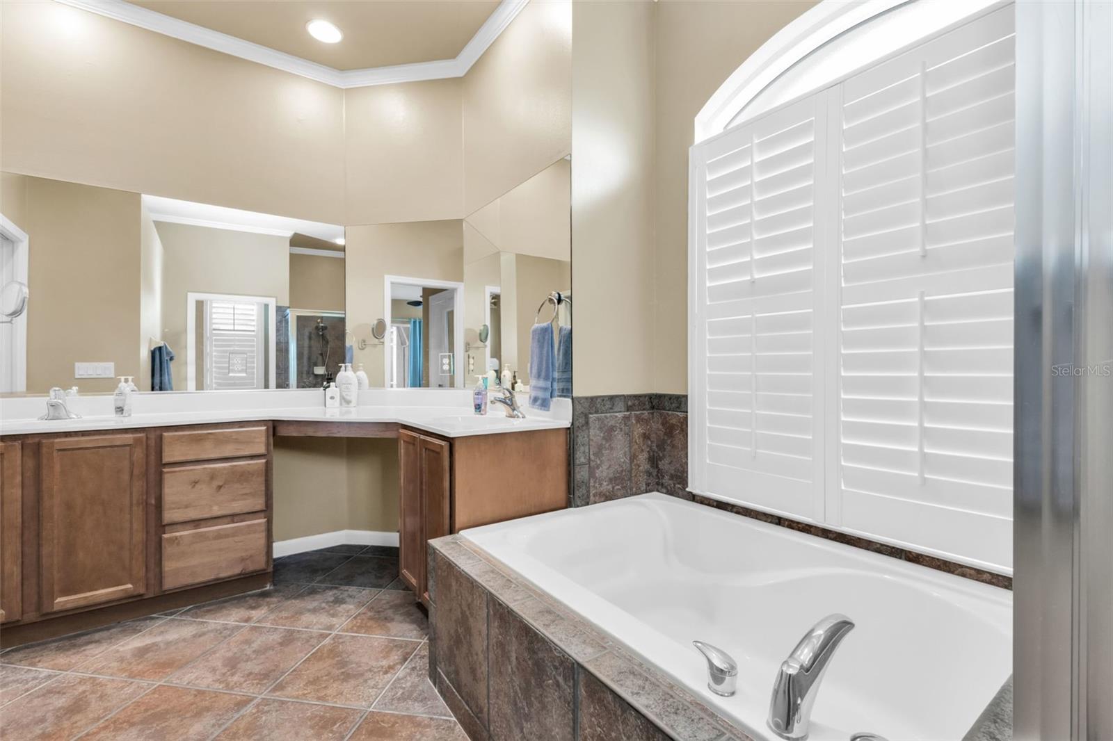 Image 16 of 86 For 13752 Long Lake Lane