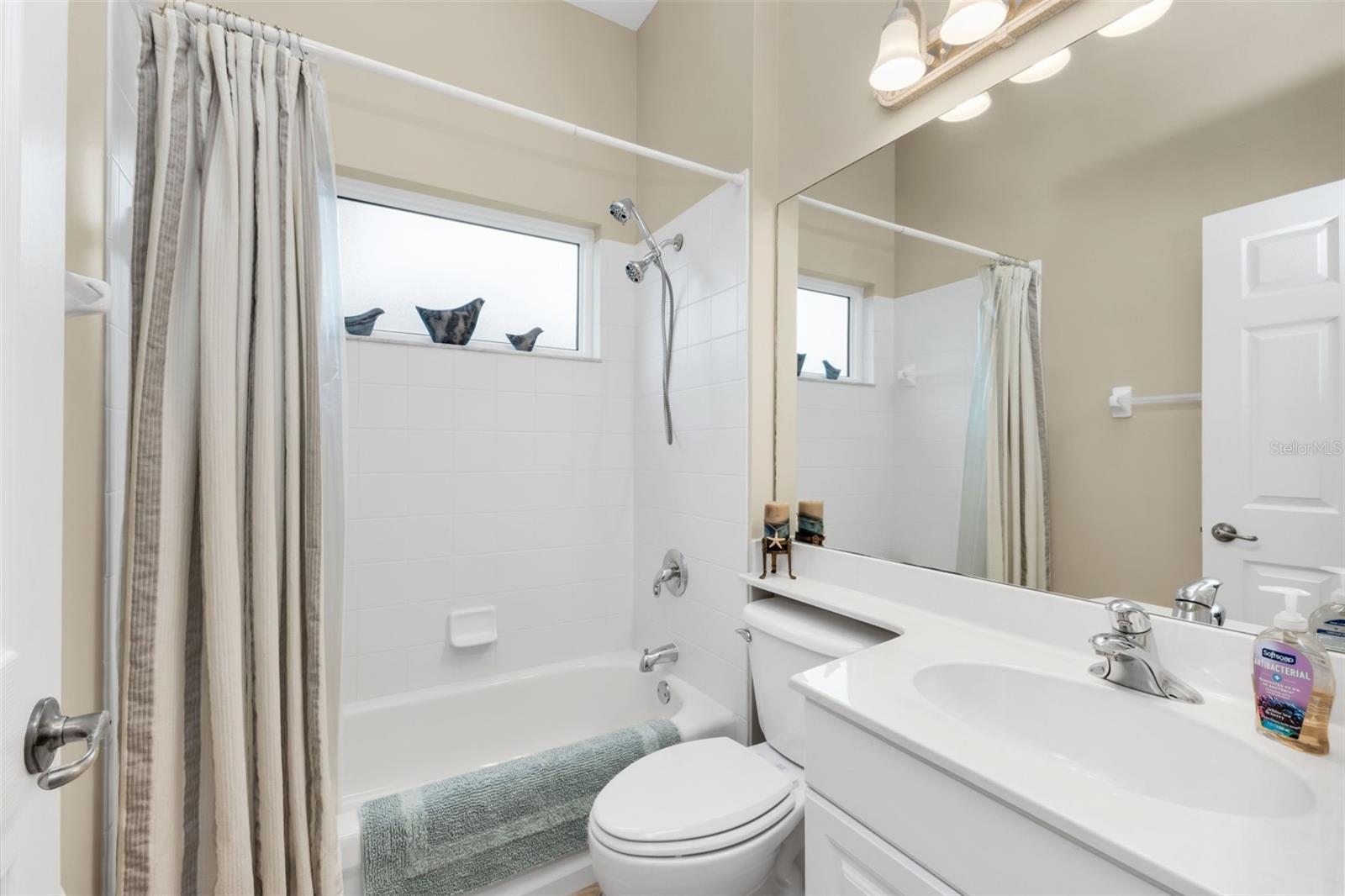 Image 31 of 86 For 13752 Long Lake Lane