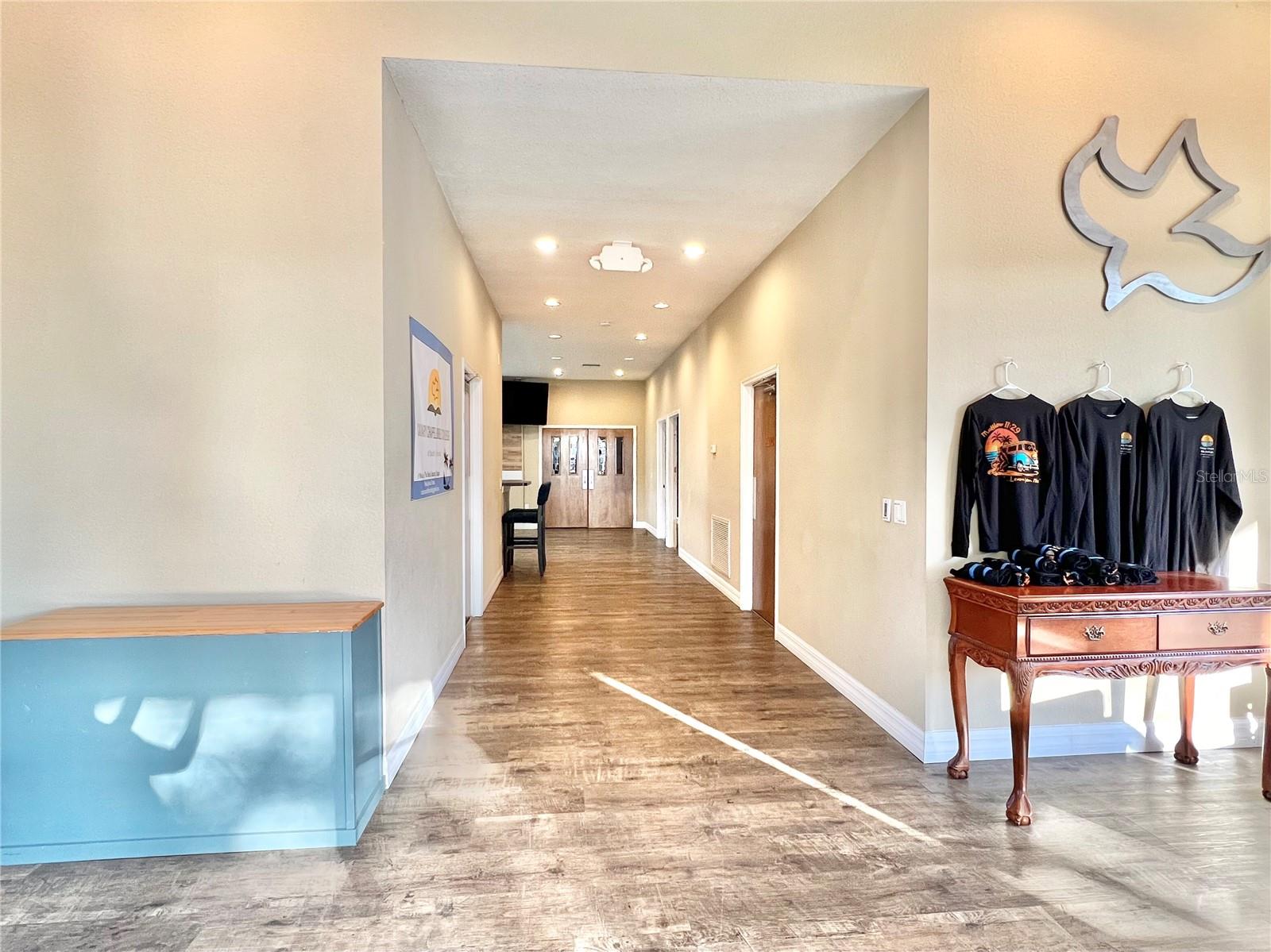 Image 13 of 38 For 4827 Fairway Drive N