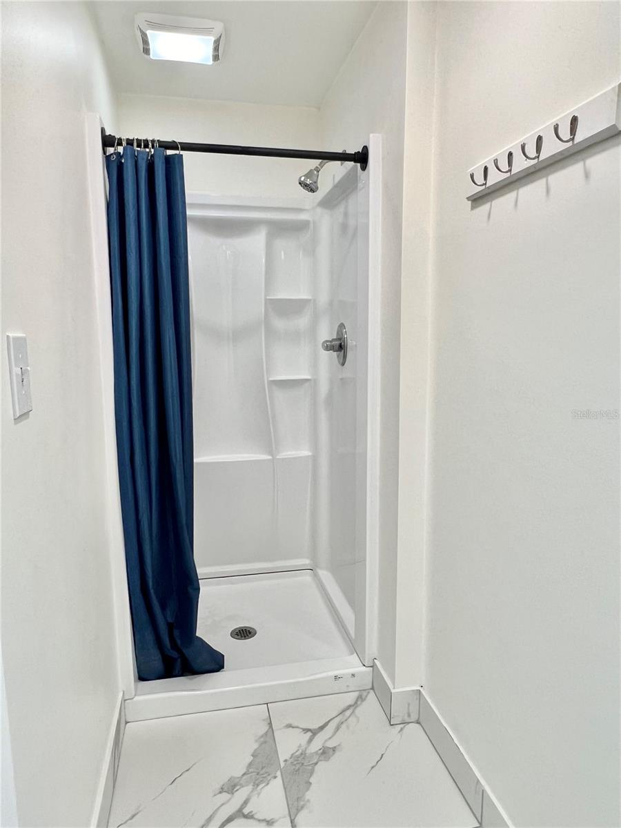 Image 30 of 38 For 4827 Fairway Drive N