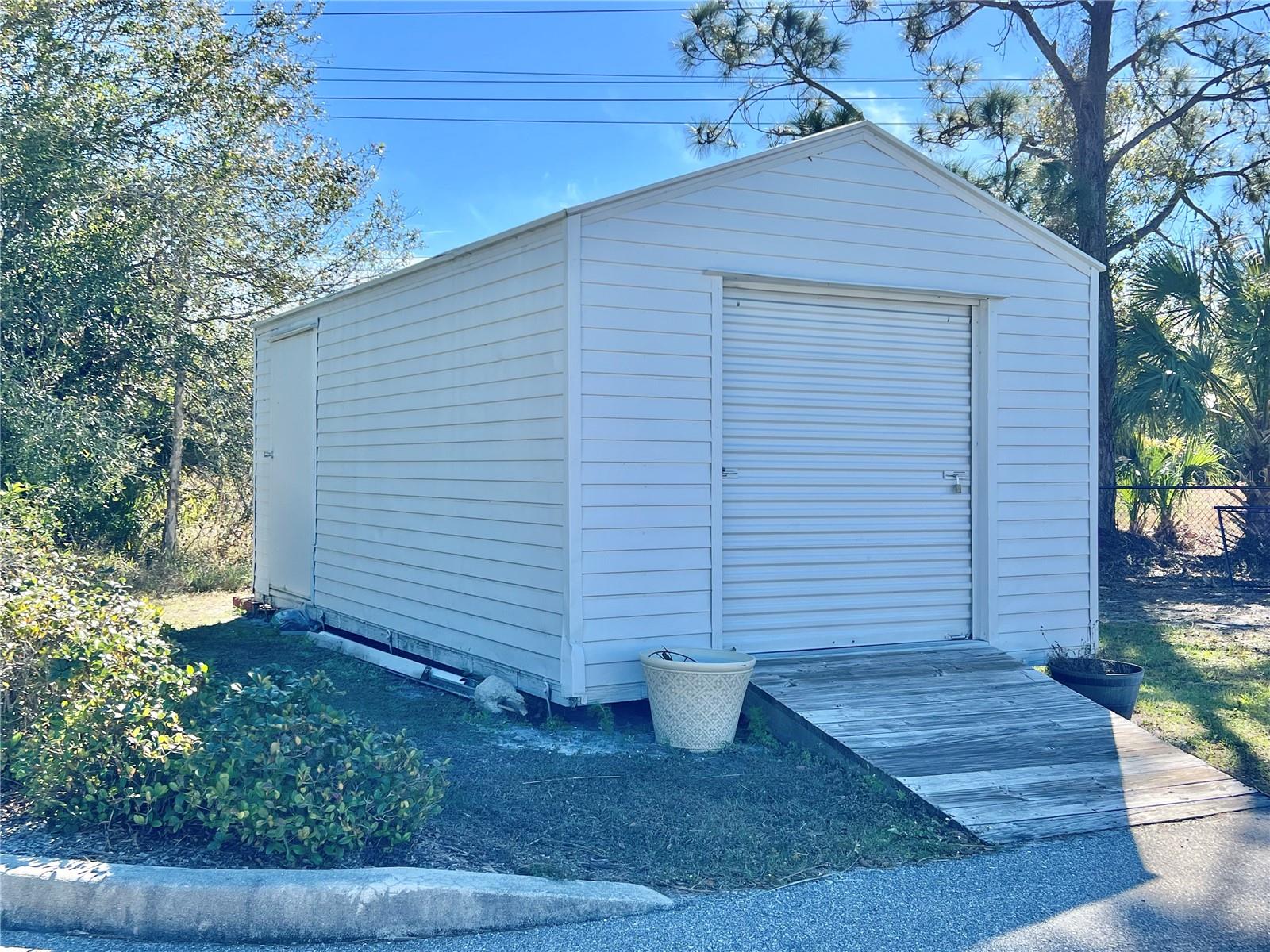 Image 34 of 38 For 4827 Fairway Drive N