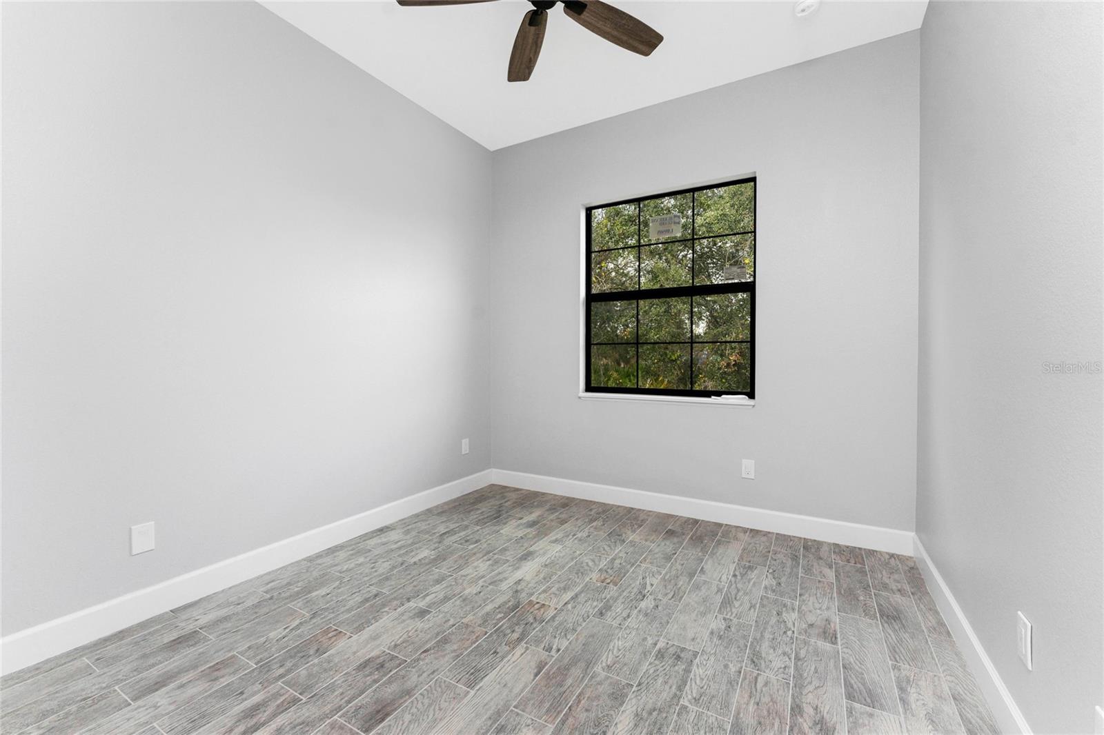 Image 25 of 59 For 1036 San Cristobal Avenue