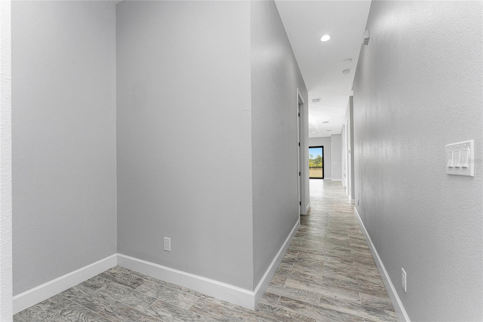 Image 30 of 59 For 1036 San Cristobal Avenue