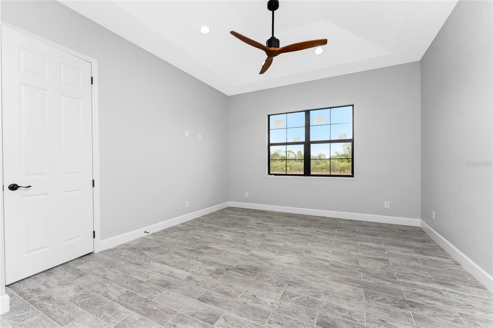 Image 33 of 59 For 1036 San Cristobal Avenue