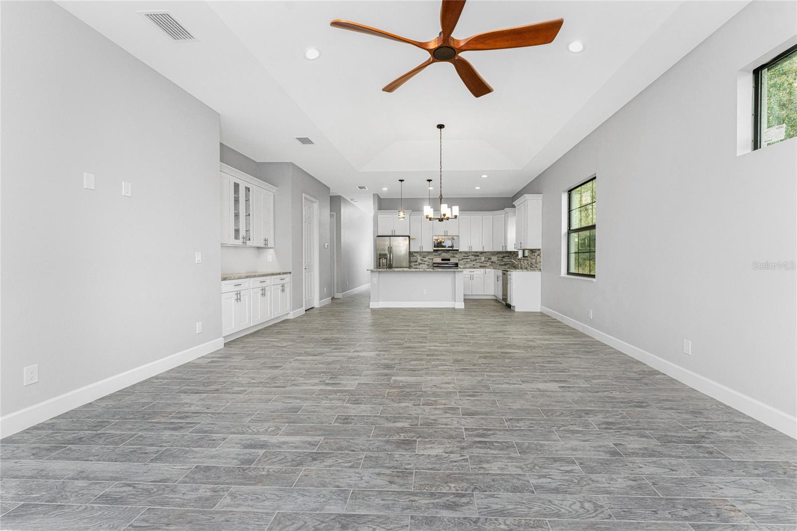 Image 4 of 59 For 1036 San Cristobal Avenue