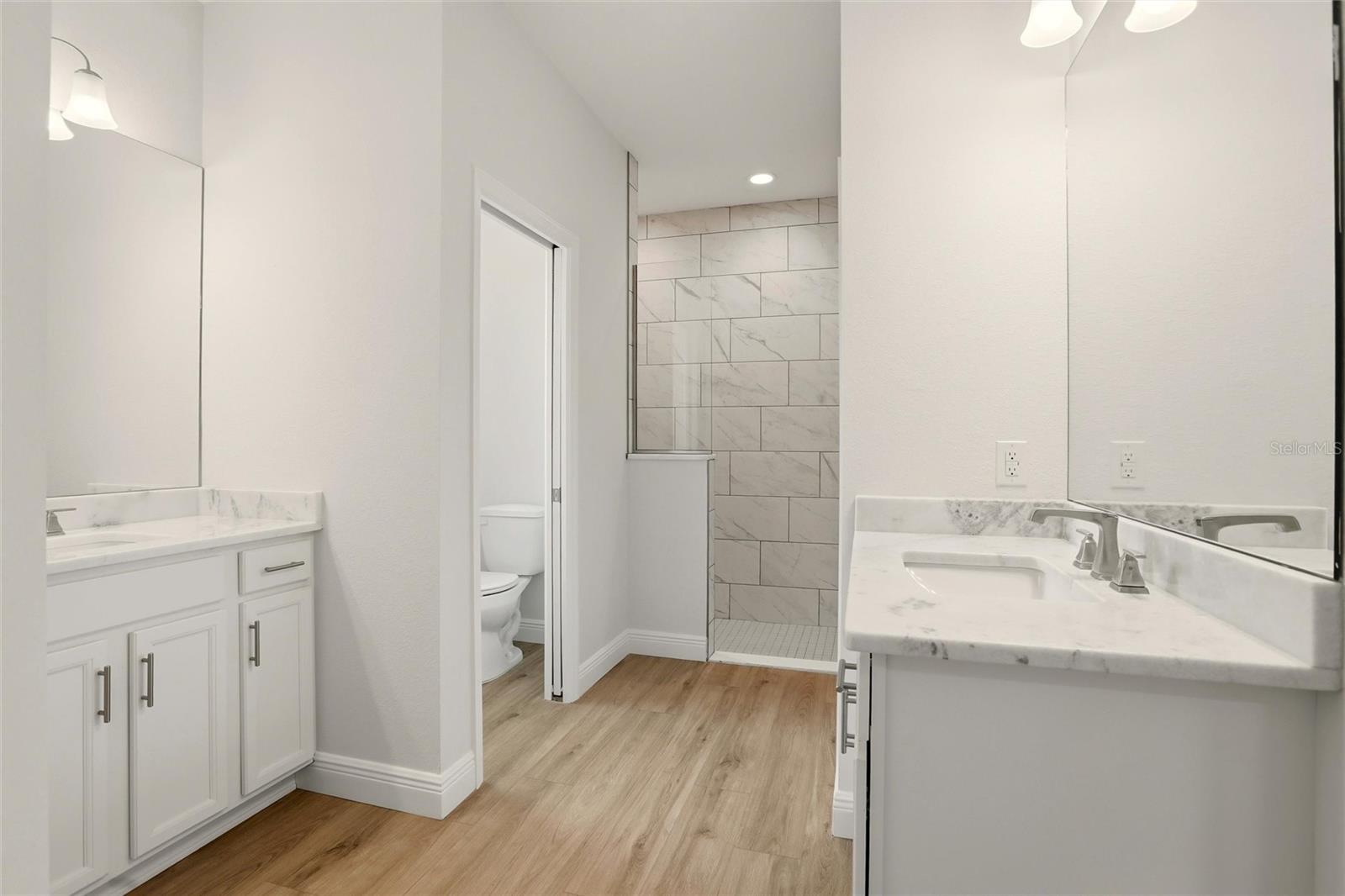 Listing photo id 19 for 3812 Wenona Drive