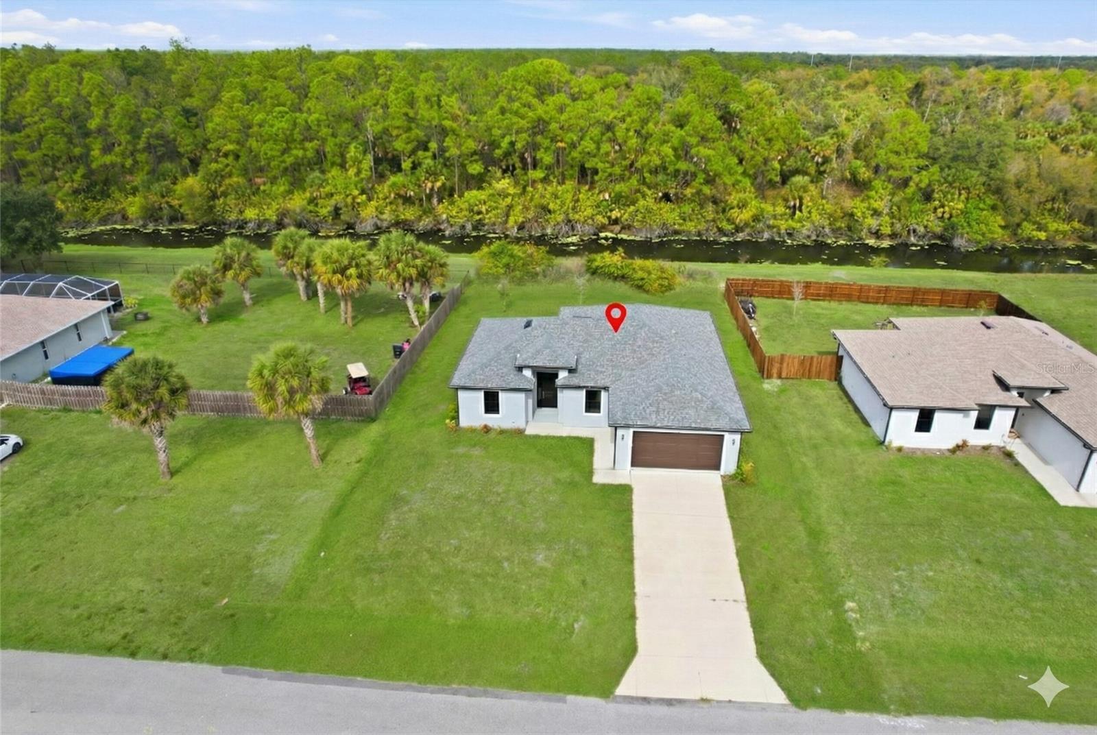 Listing photo id 37 for 3812 Wenona Drive