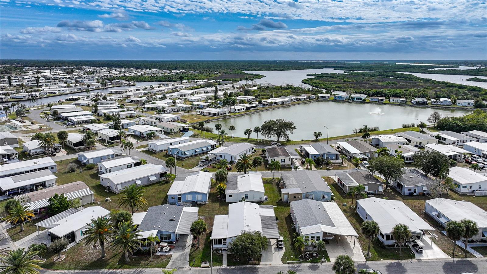 Image 42 of 57 For 723 Riverview Circle