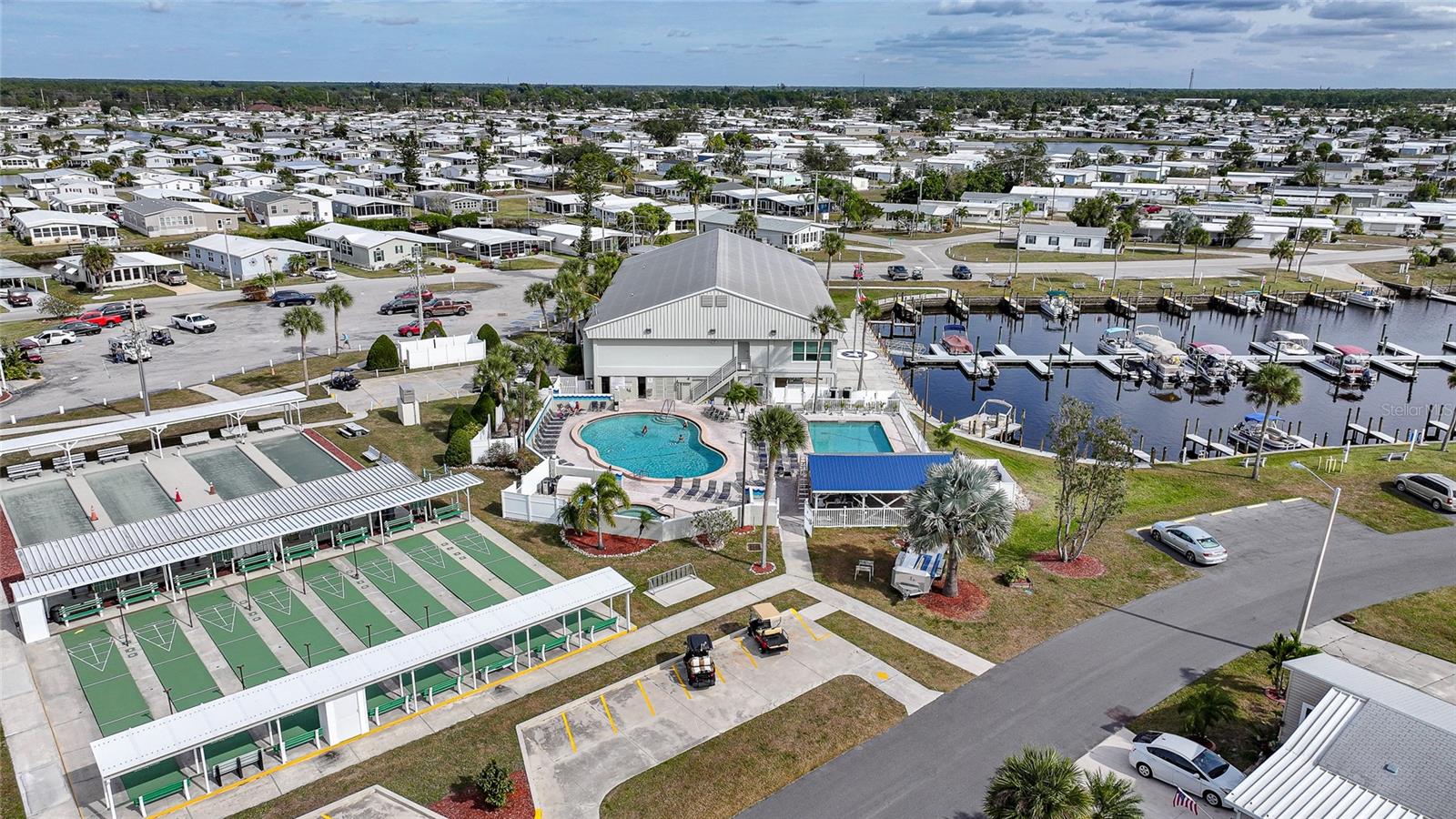 Image 44 of 57 For 723 Riverview Circle