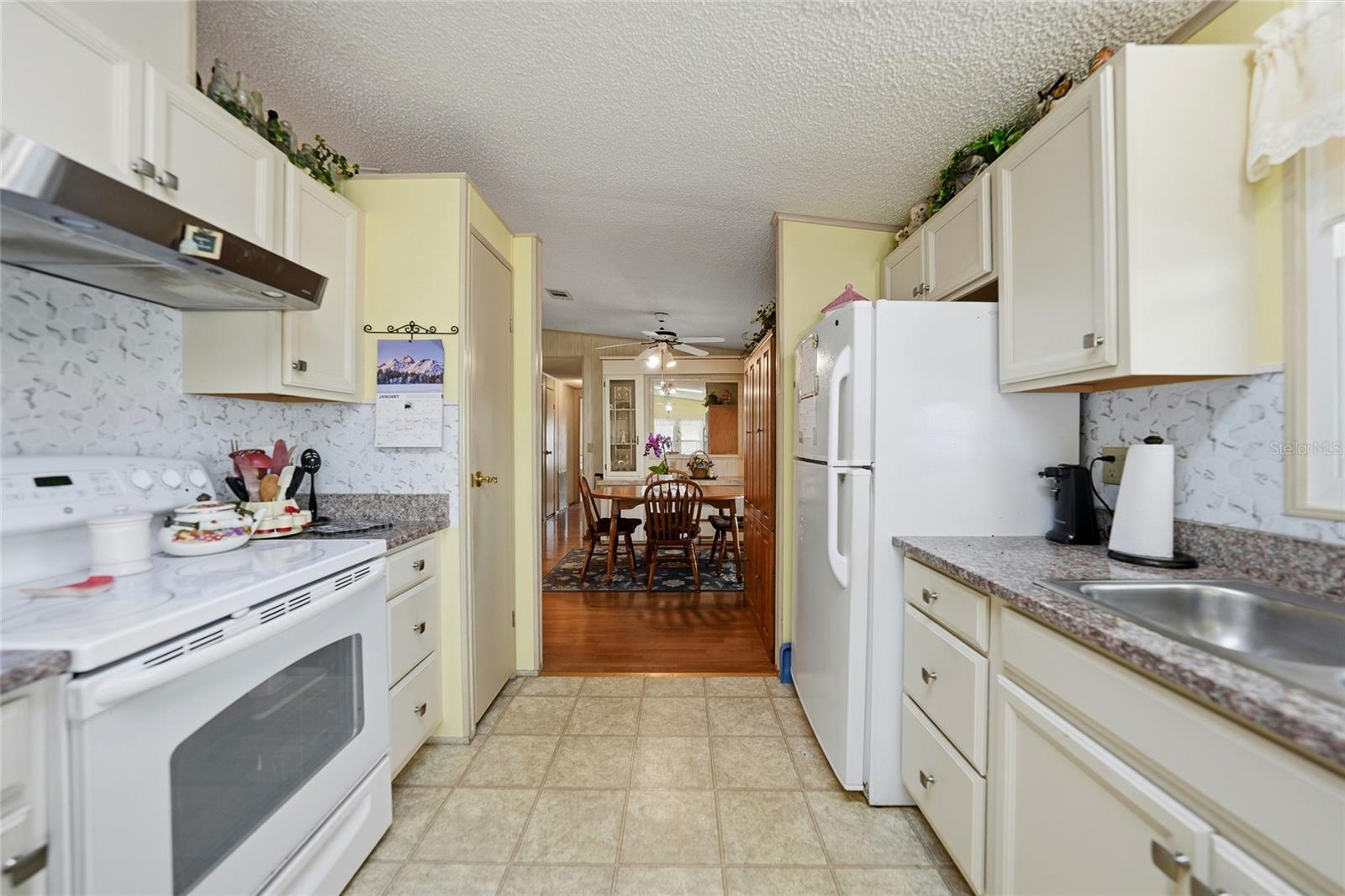 Image 8 of 57 For 723 Riverview Circle