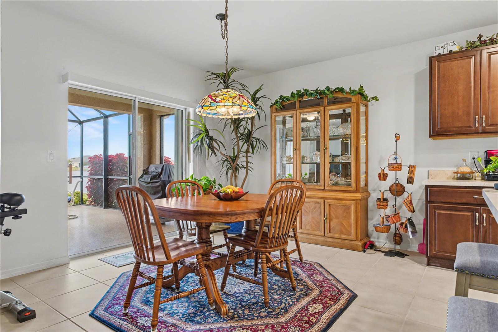 Listing photo id 20 for 7025 Waterford Parkway