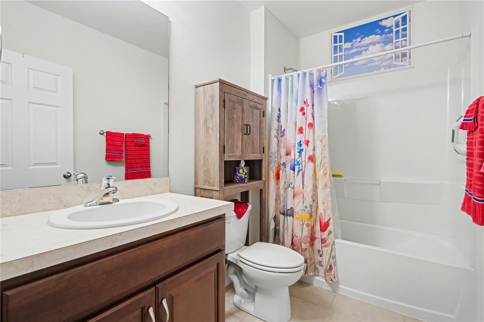 Listing photo id 29 for 7025 Waterford Parkway