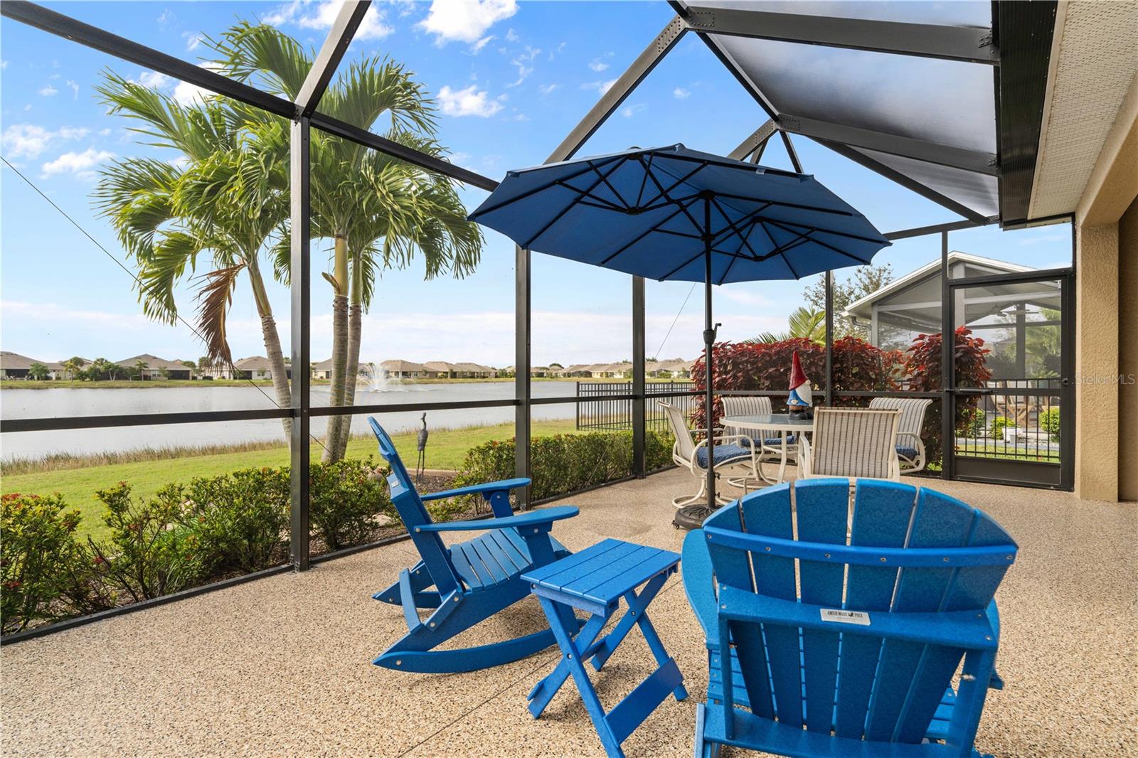 Listing photo id 36 for 7025 Waterford Parkway