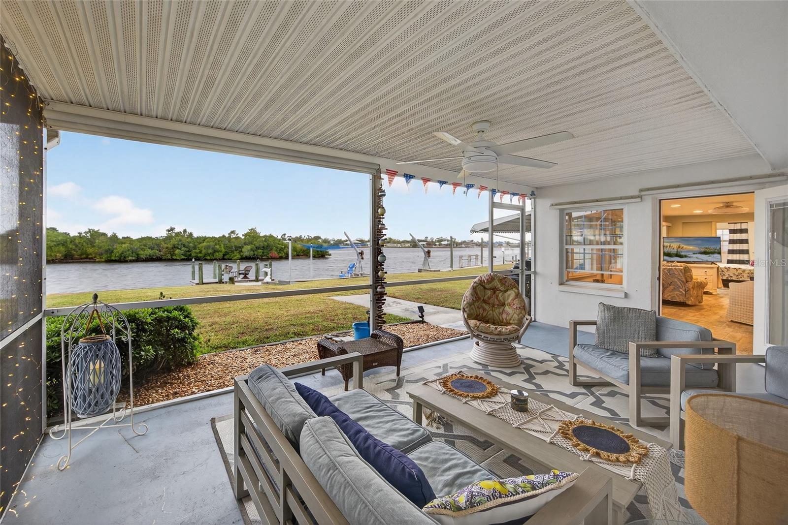 Image 25 of 38 For 226 Spring Lake Boulevard Nw