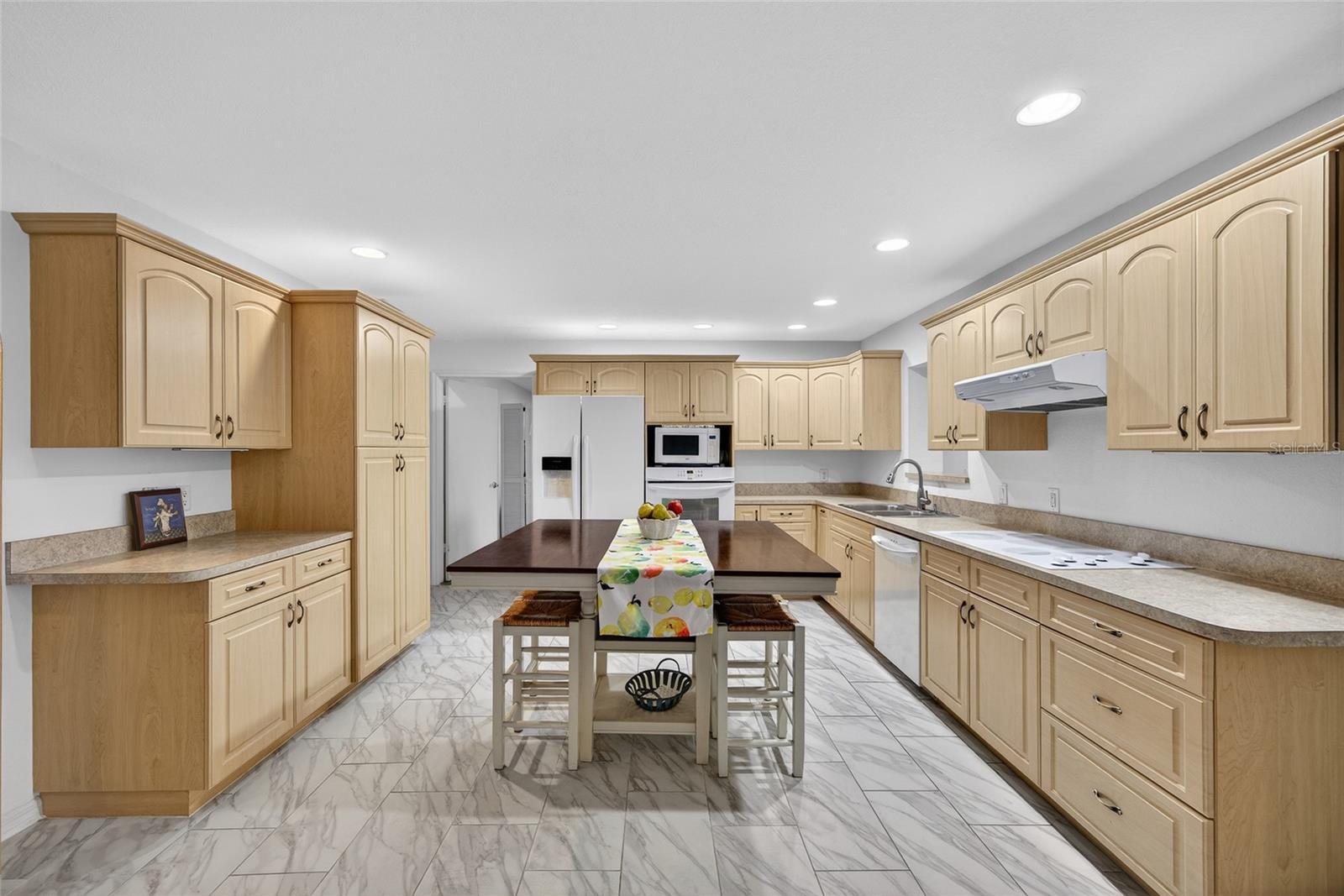 Image 9 of 38 For 226 Spring Lake Boulevard Nw