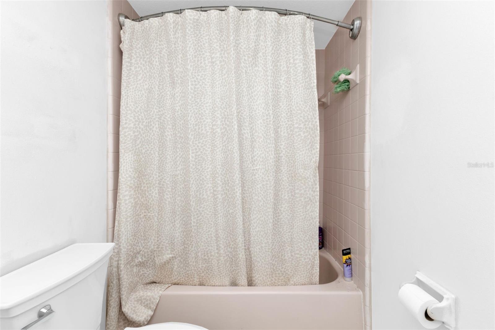 Image 24 of 67 For 21499 Sheldon Avenue