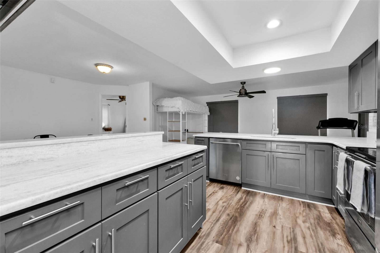 Image 28 of 67 For 21499 Sheldon Avenue