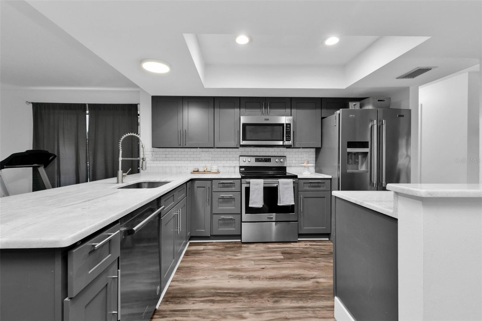 Image 30 of 67 For 21499 Sheldon Avenue