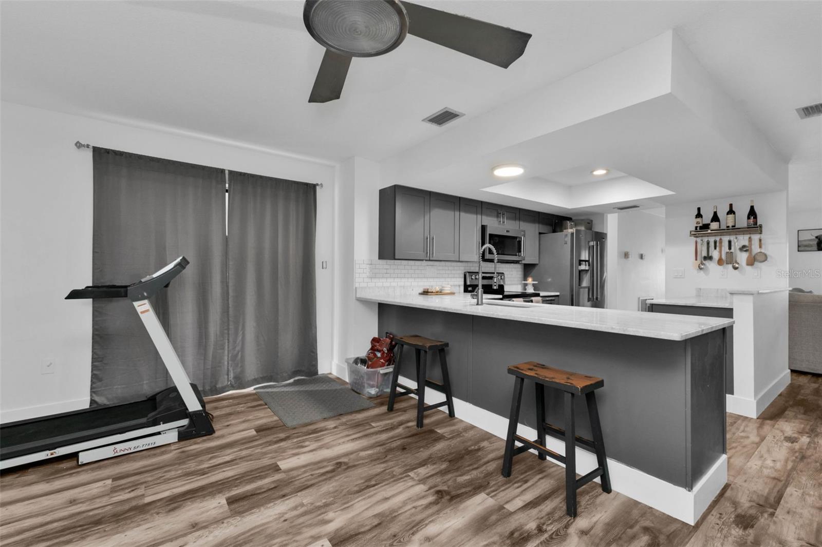 Image 33 of 67 For 21499 Sheldon Avenue