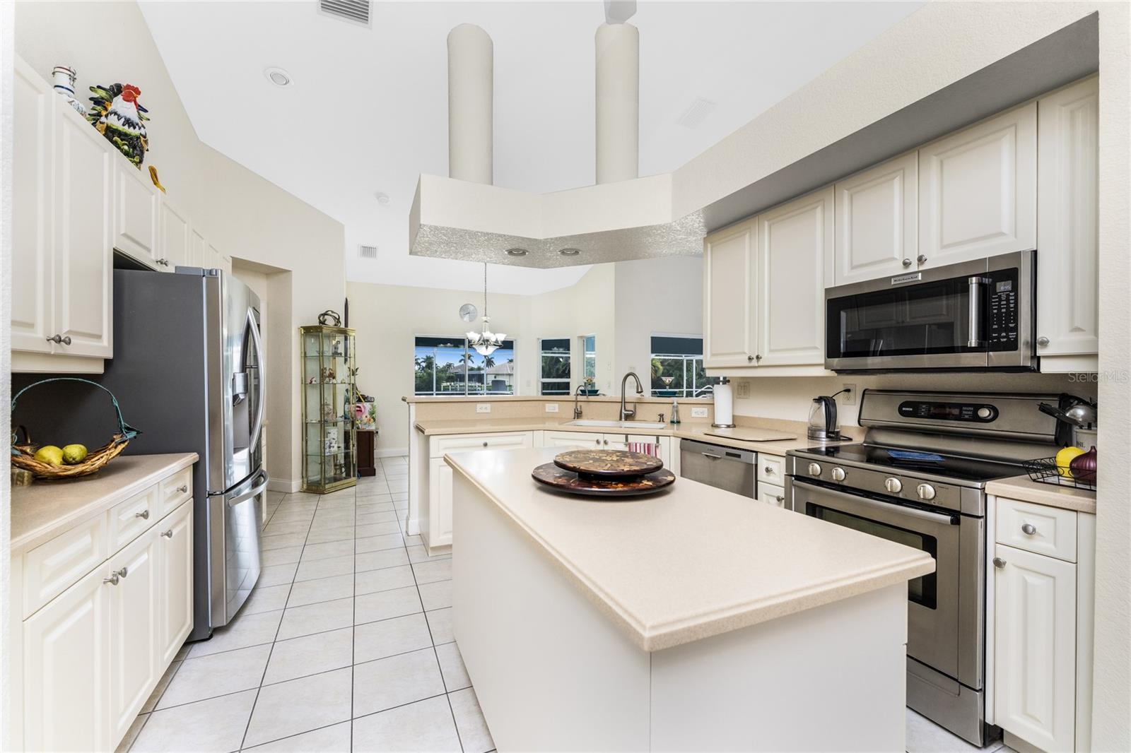 Image 15 of 71 For 2801 Ryan Boulevard