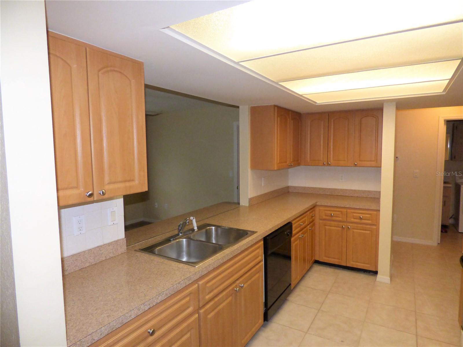 Image 20 of 23 For 22221 Little Falls Avenue