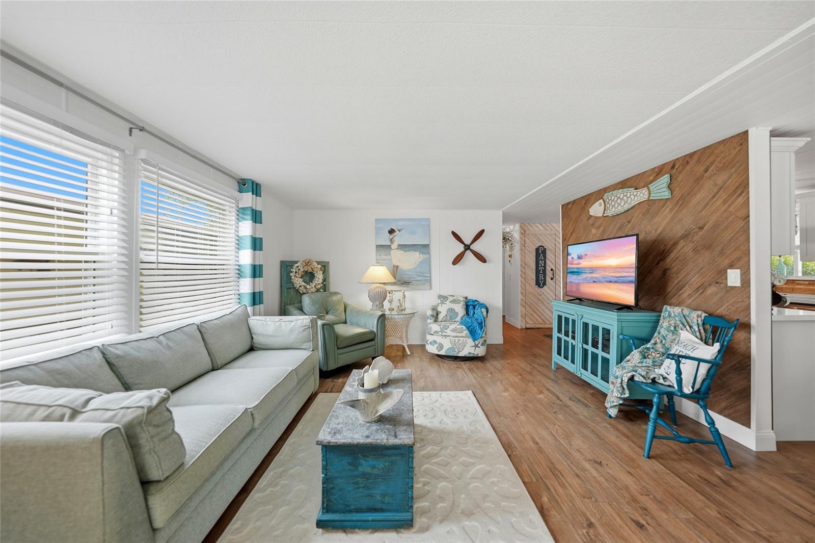 Image 13 of 60 For 12011 Sunlite Street