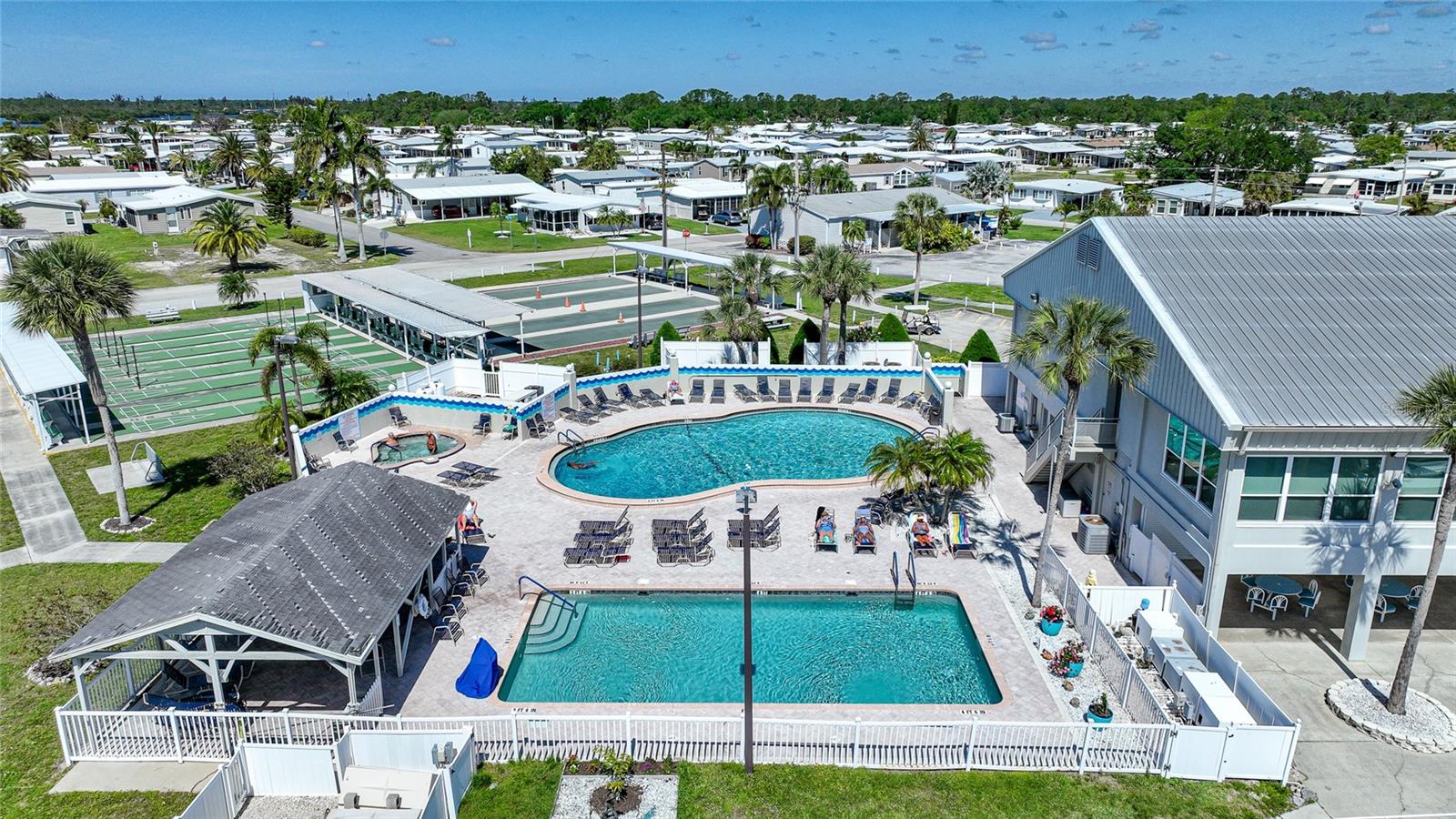 Image 44 of 60 For 12011 Sunlite Street