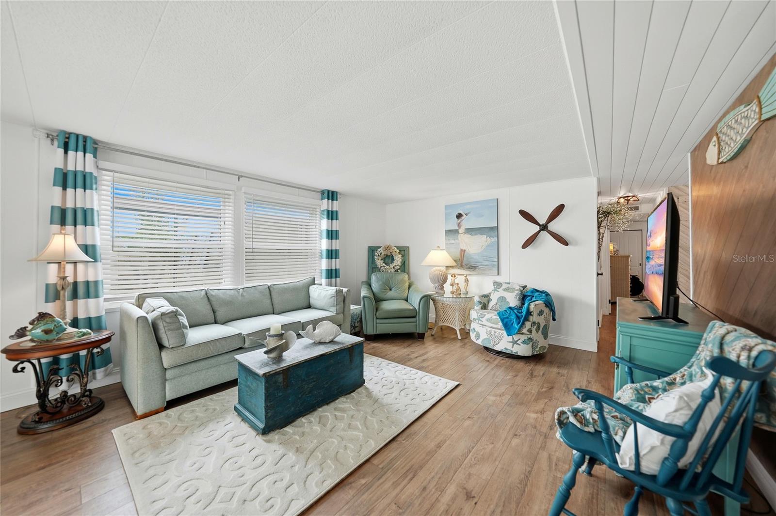 Image 5 of 60 For 12011 Sunlite Street