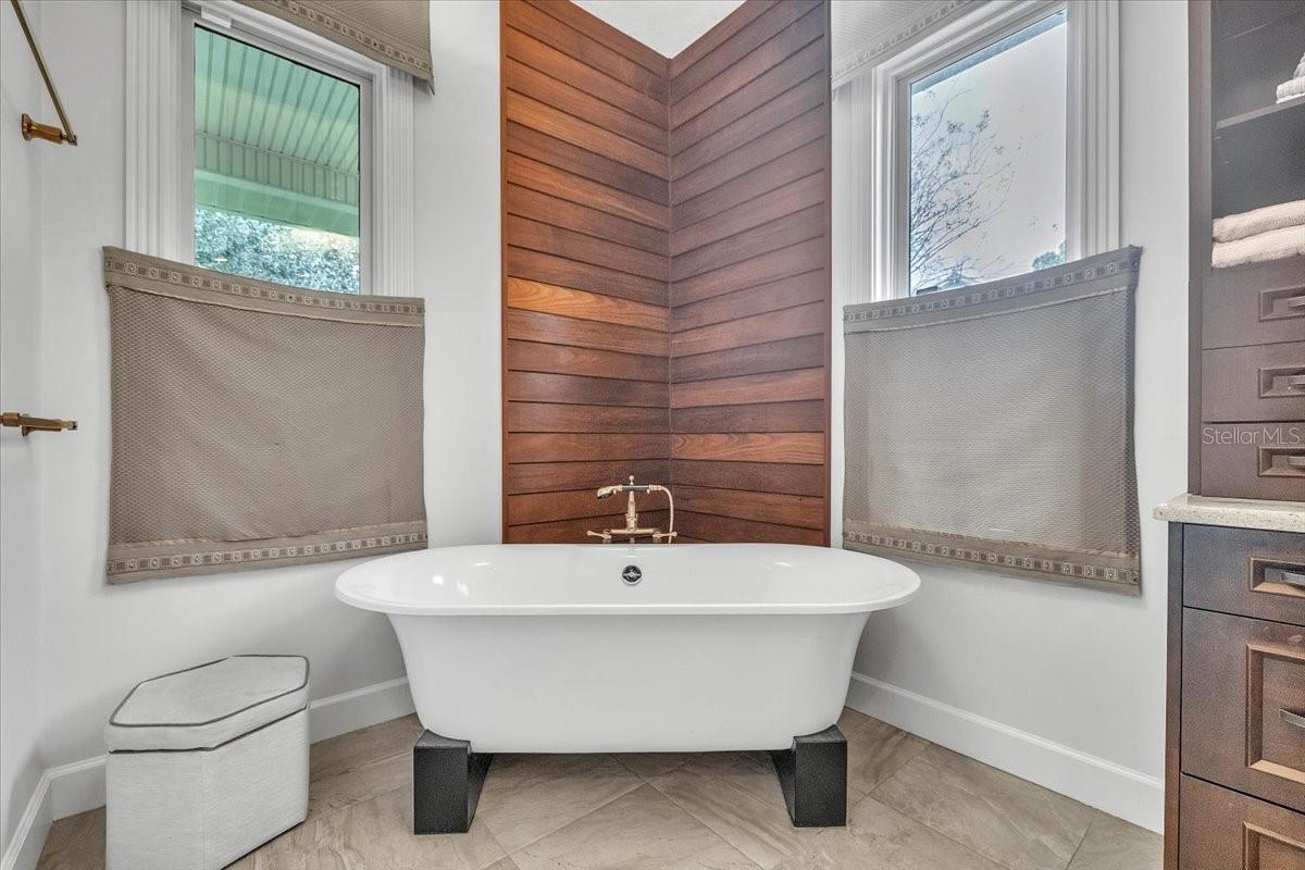 Image 21 of 51 For 3850 Acline Road