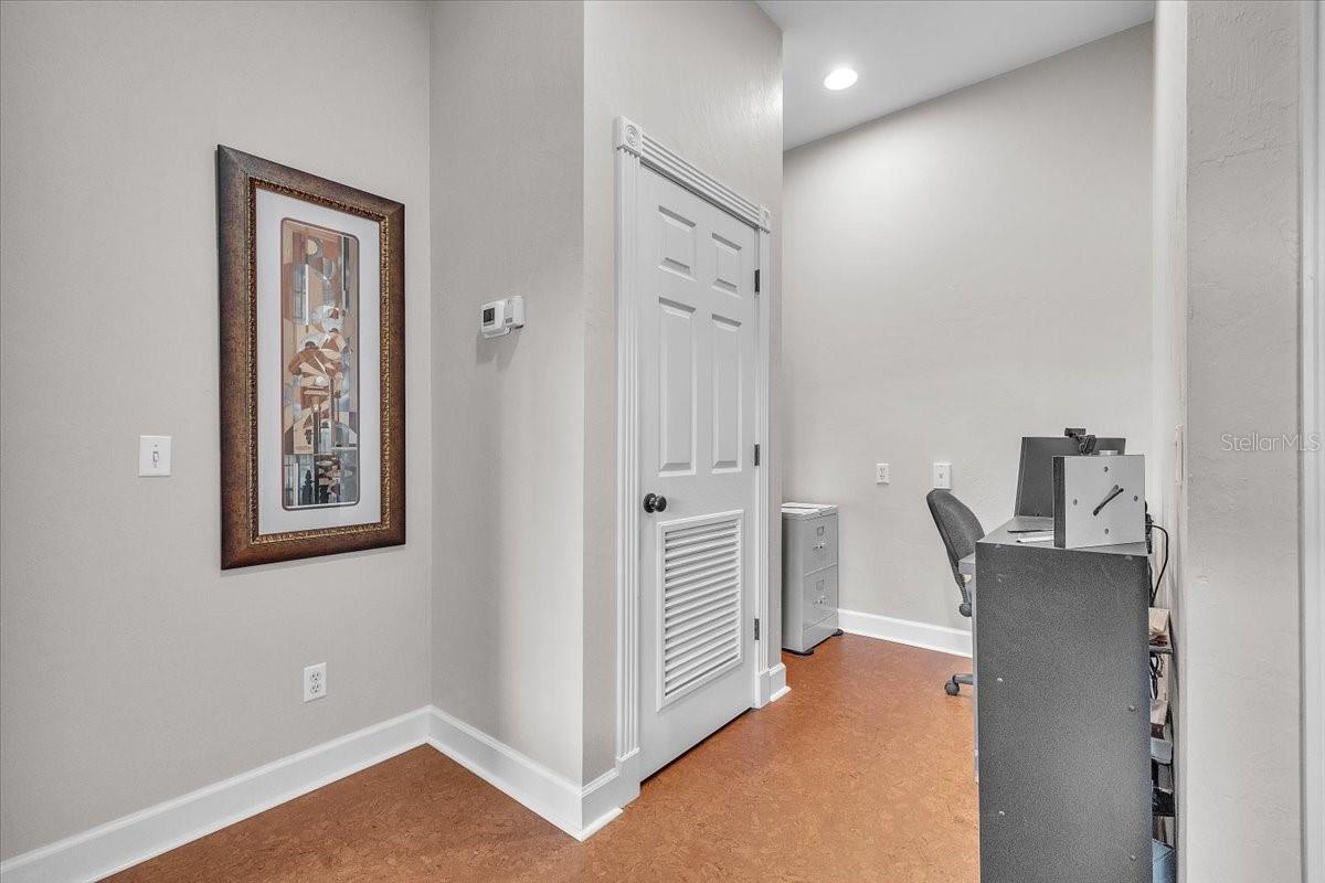 Image 30 of 51 For 3850 Acline Road