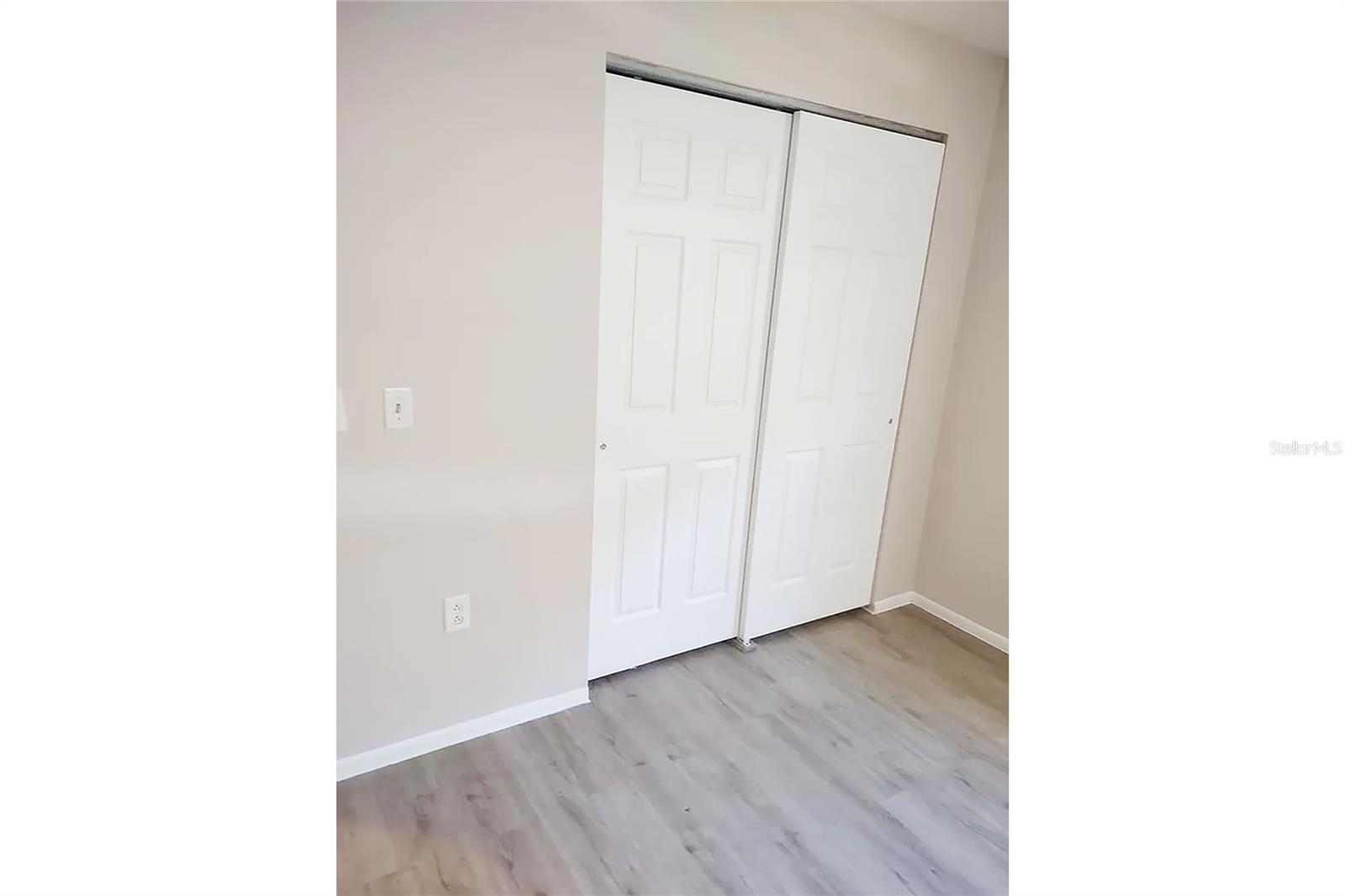 Image 10 of 18 For 82 Wentworth Street