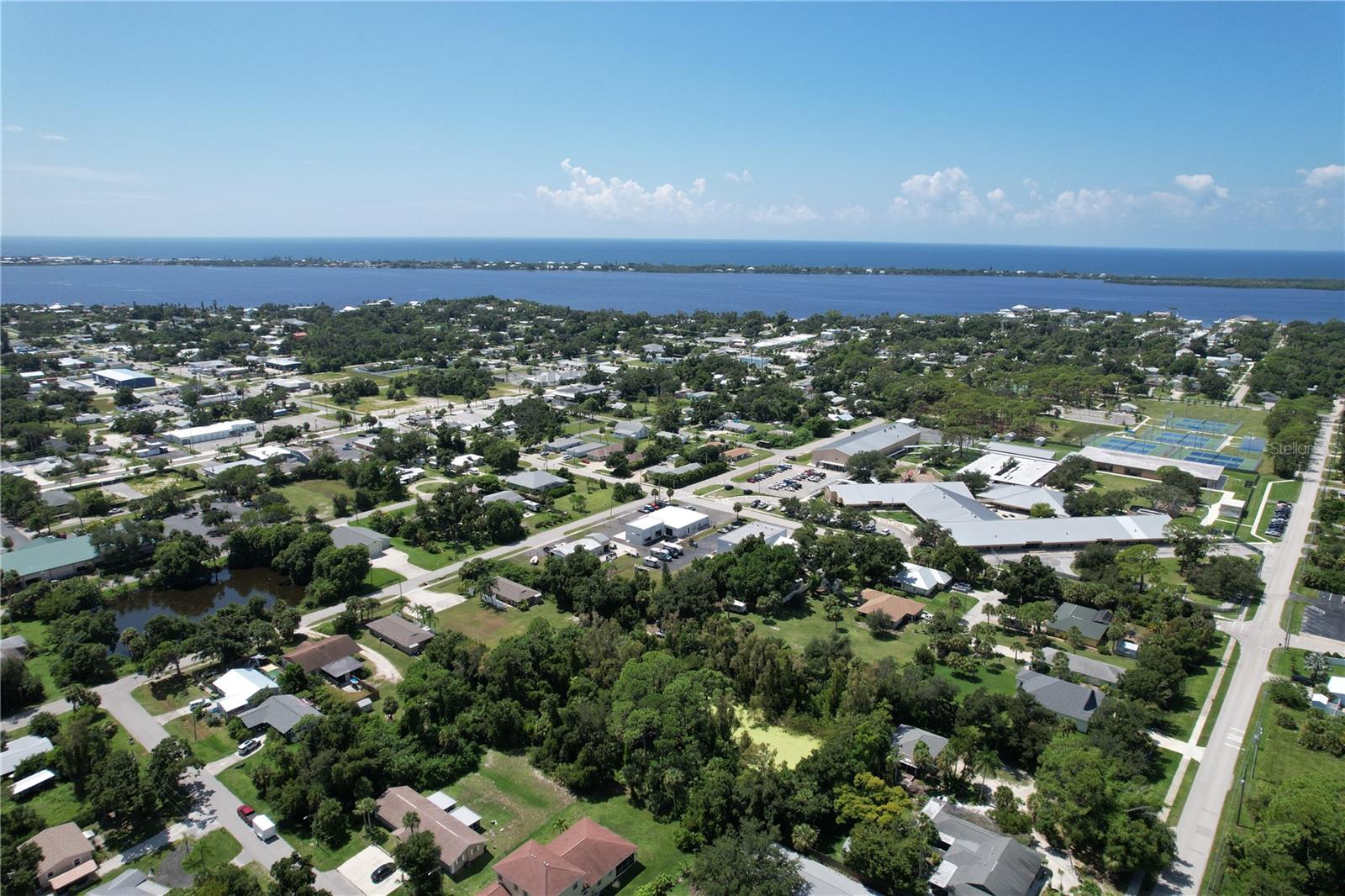 Image 2 of 18 For 82 Wentworth Street